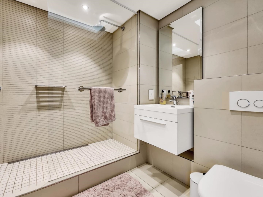 4 Bedroom Property for Sale in Mouille Point Western Cape